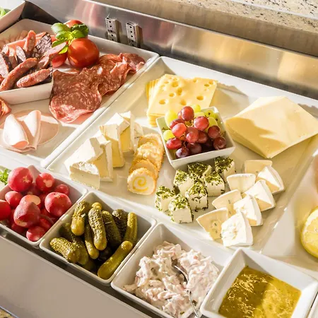 茨尔施米德酒店