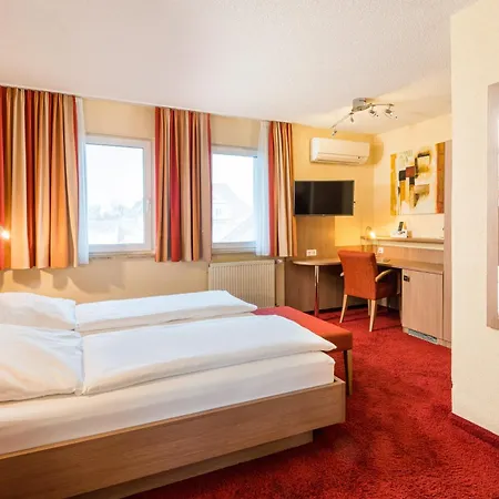 Zur Schmiede 3*