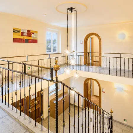 酒店 茨尔施米德酒店 3*